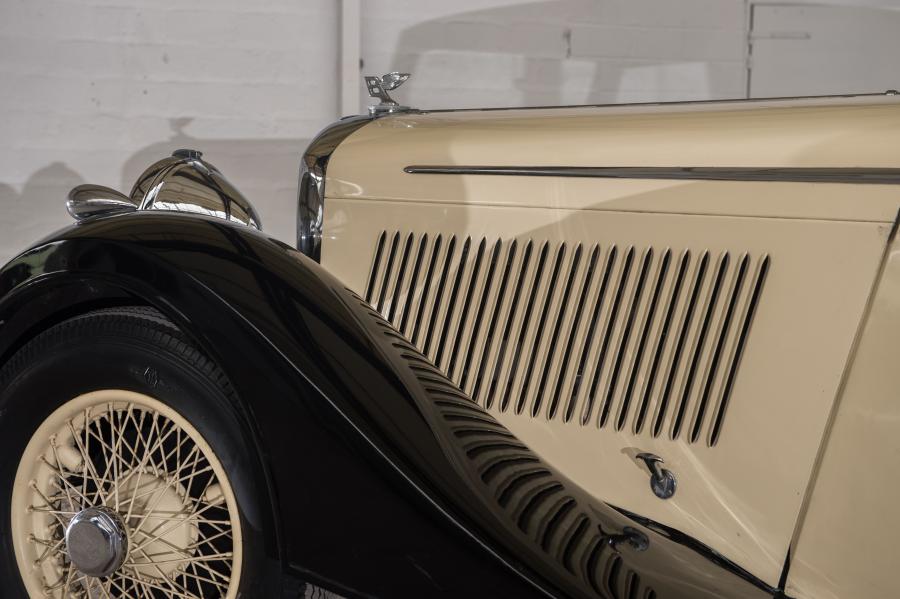 Детали экстерьера Bentley 4&frac14;-Litre Saloon by Mann Egerton 1937 года  (фото 25 из 31)
